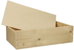Kist met houten schuifdeksel