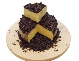 Tomme au Marc de Raisin Tomme au Marc de Raisin