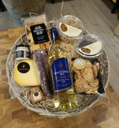 Cadeau pakket Dedemsvaart Groot Witte wijn  Cadeau pakket Dedemsvaart Groot Witte wijn